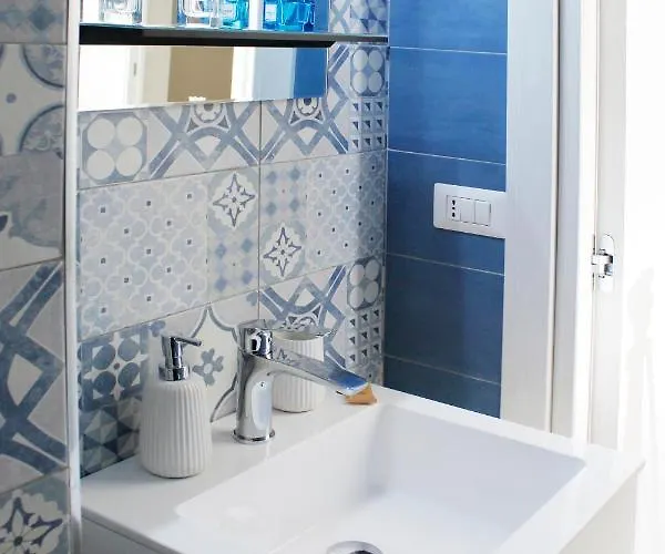 בית הארחה Vico Torto Maison 3*